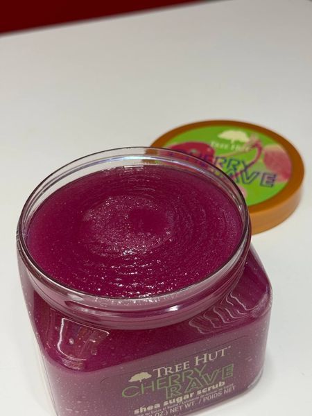 Скраб для тіла Tree Hut Cherry Rave Sugar Scrub 075371003974 фото