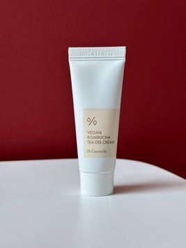 Веганський крем-гель з екстрактом комбучі Dr.Ceuracle Vegan Kombucha Tea Gel Cream 15 г 8806133615059 фото